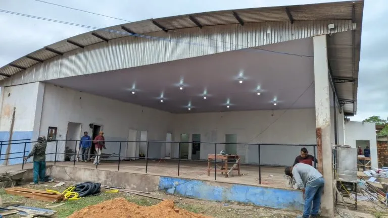 Prefeitura de Guajará-Mirim acelera reforma da extensão do CRAS no bairro Jardim das Esmeraldas