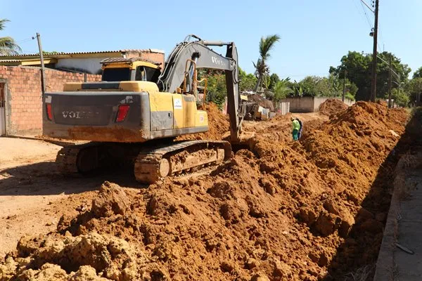 Prefeitura de Ji-Paraná implanta tubulação em ruas do bairro JK