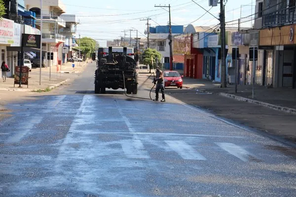 Prefeitura inicia recapeamento da avenida Brasil