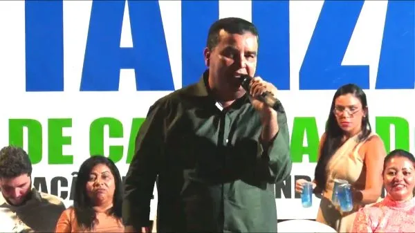 Lindomar Garçon toma posse em clima de festa e anuncia pacote de obras