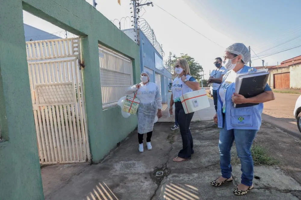 Prefeitura de Porto Velho realiza busca ativa em residências para resgatar cobertura vacinal