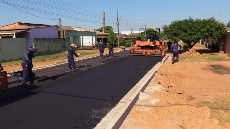 Prefeitura de Guajará-Mirim conclui obra de asfaltamento da Avenida Marechal Deodoro 