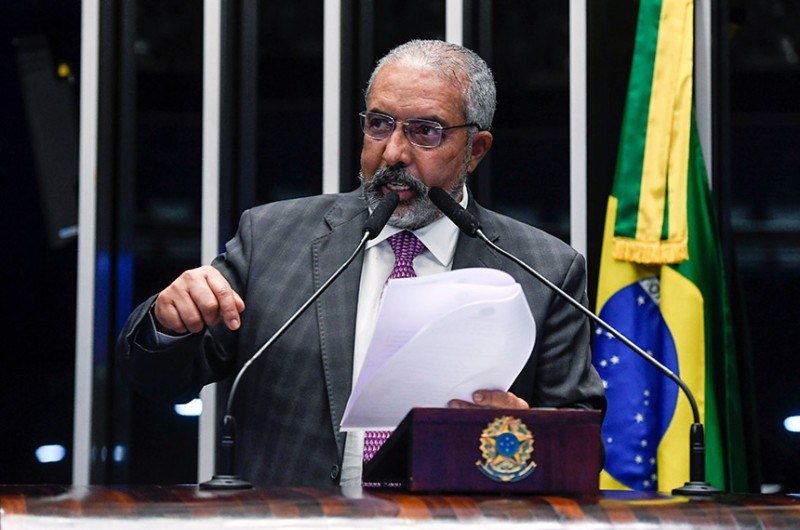 Projeto que regulamenta atuação de instrumentador cirúrgico é vetado por Bolsonaro