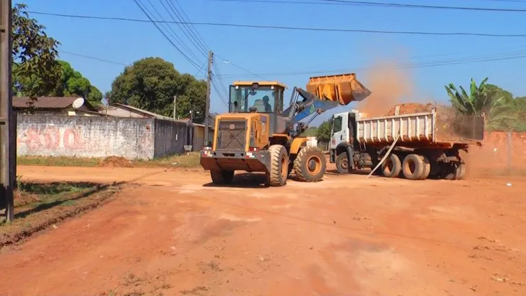 Prefeitura de Guajará-Mirim intensifica limpeza e manutenção em todos os bairros da cidade