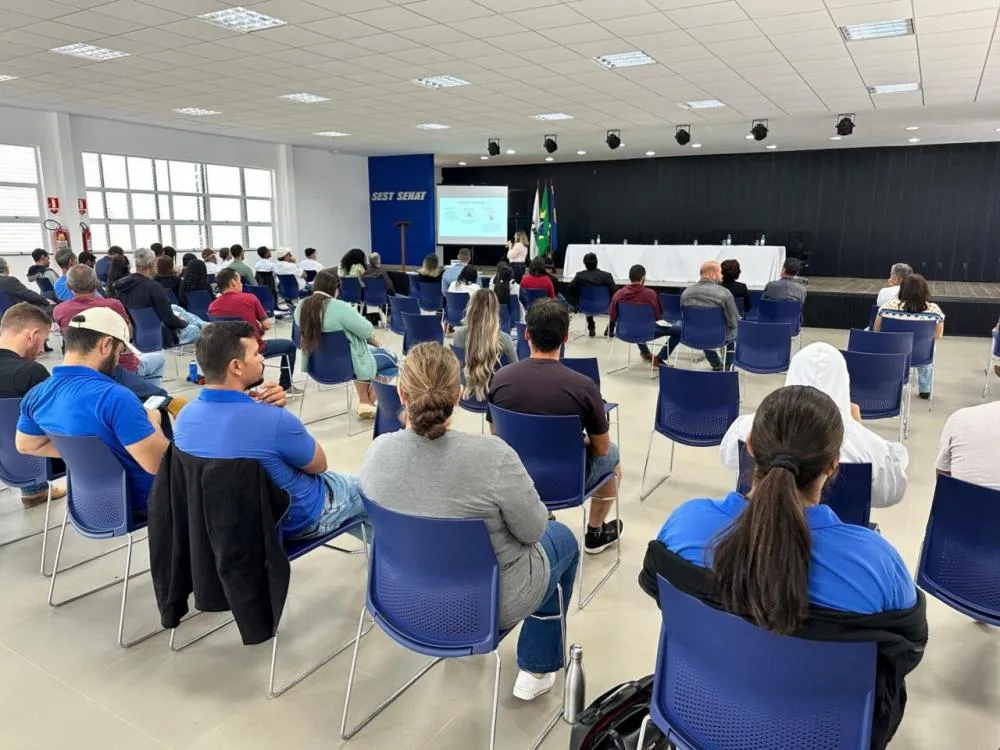 Instrutores de trânsito reforçam conhecimentos durante Encontro Pedagógico, em Vilhena