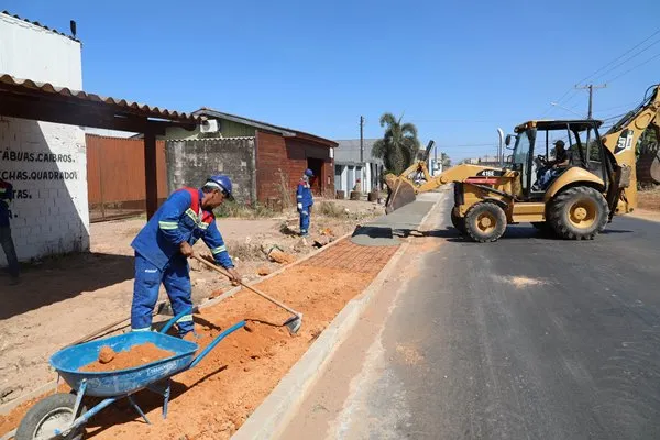 Empresa intensifica trabalhos de duplicação da avenida Brasil