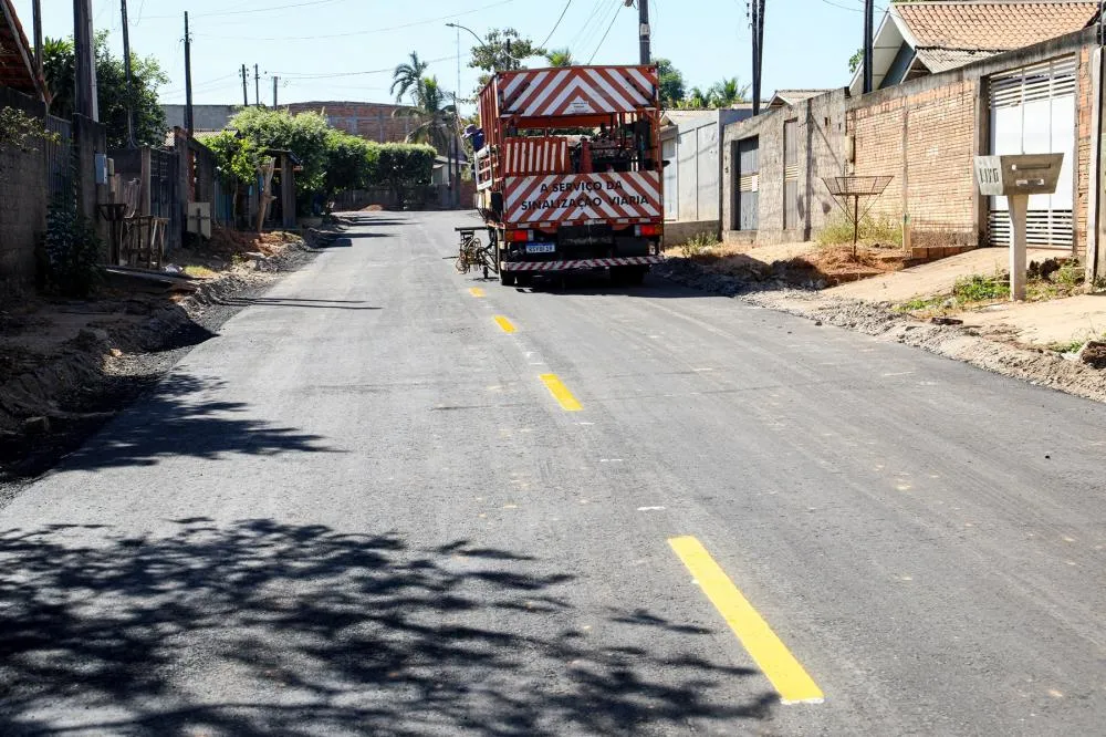 Em Ji-Paraná, AMT reforça sinalização em ruas e avenidas