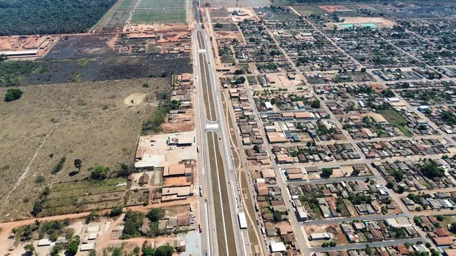 DNIT conclui reestruturação de perímetro urbano de Itapuã do Oeste na BR-364