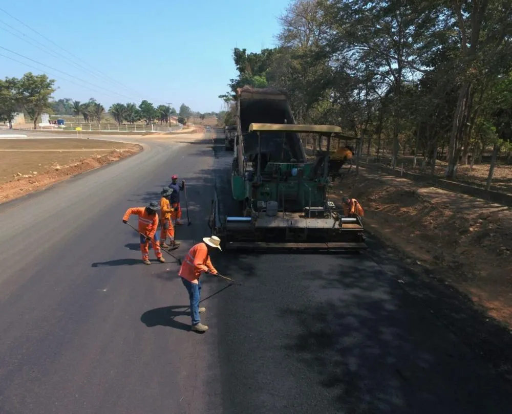 Governo de RO investe na restauração da RO-135 para impulsionar desenvolvimento regional
