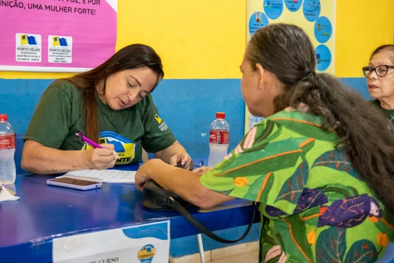 Plantão Social atende população que sofre violação de direitos