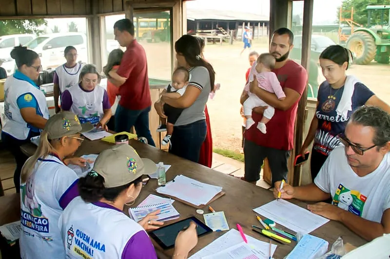 'Vacinação Sem Fronteiras' leva imunização em áreas isoladas e beneficia moradores na divisa com o Amazonas