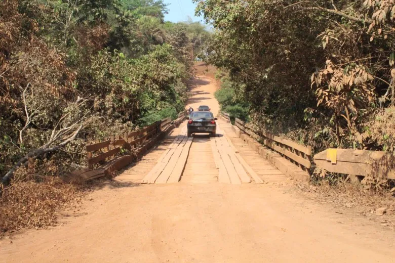 Ponte do rio das Garças, na Linha 42, passa por reforma; alternativa de desvio é pela ponte na Linha 22