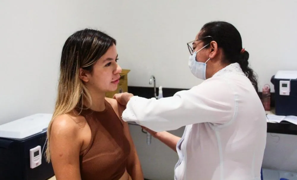 Com mais de 16 imunizantes, Espaço Saúde já aplicou quase 5 mil vacinas desde sua implantação 
