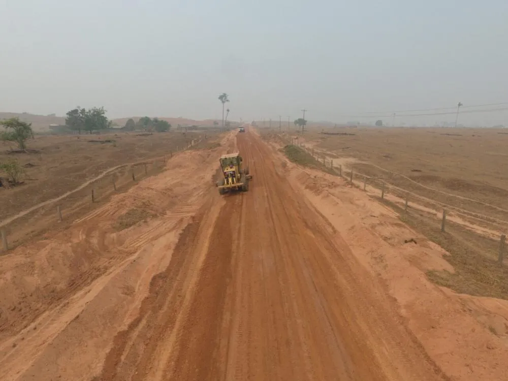 Obras de manutenção são executadas na RO-370 no trecho que liga o município de Parecis ao distrito de Vila Bosco