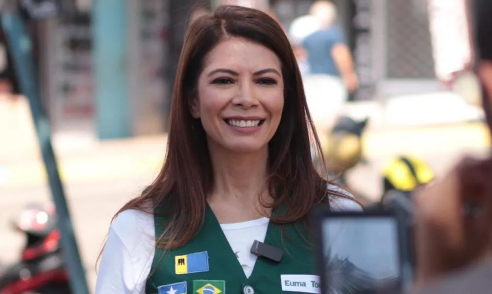 MP/RO determina multa para Euma Tourinho após denúncia feita por Ricardo Frota