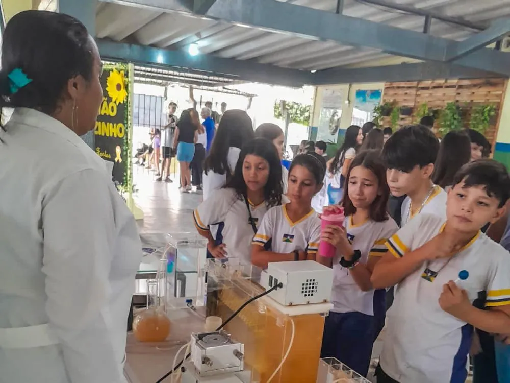 Conscientização sobre crise hídrica é tema de palestra para estudantes, em Ji-Paraná