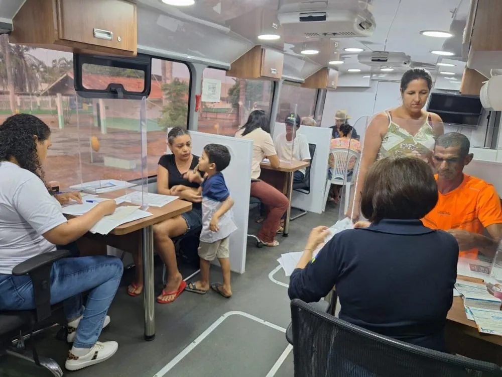 Governo de RO realiza ação de regularização fundiária urbana no município de Cacaulândia