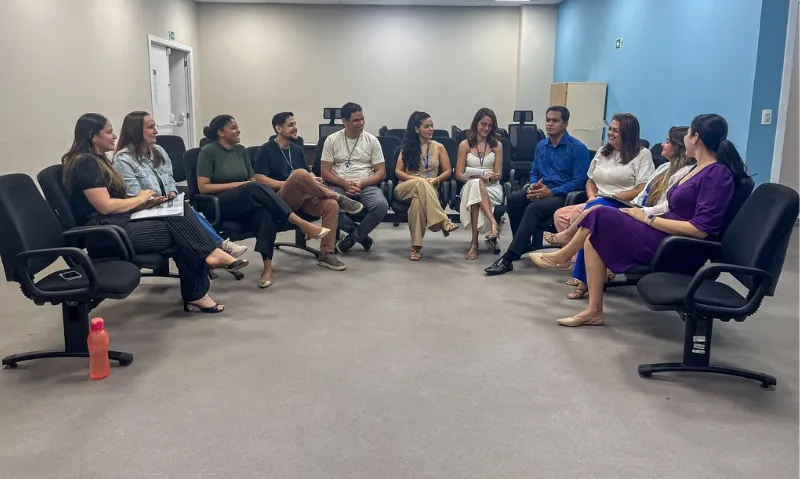 Projeto abraço recebe visita de psicólogos e assistentes sociais das comarcas