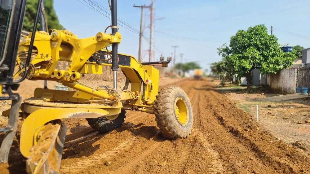 Prefeitura inicia etapa de pavimentação em mais cinco novos trechos no Setor 5