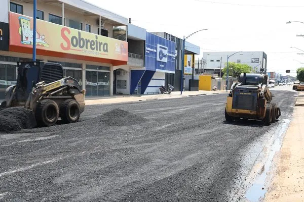 Prefeitura conclui recapeamento da avenida Maringá