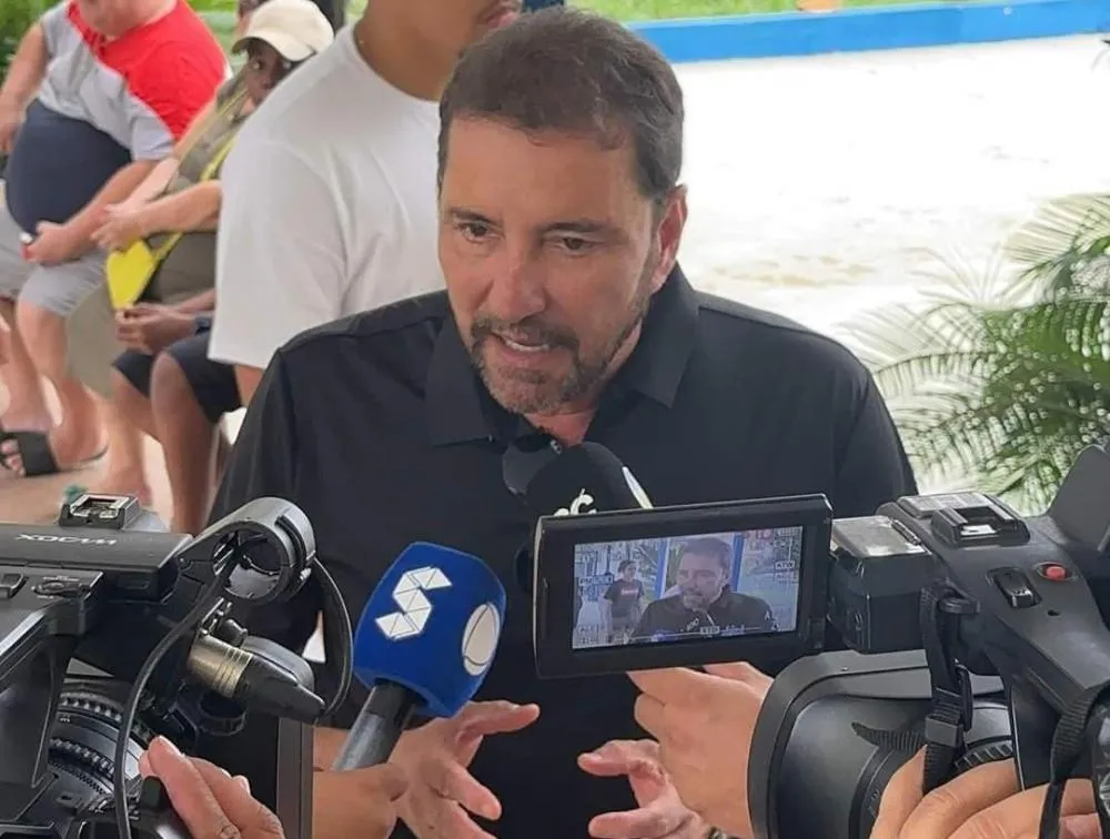 Hildon Chaves parabeniza o prefeito eleito de Porto Velho, Léo Moraes 