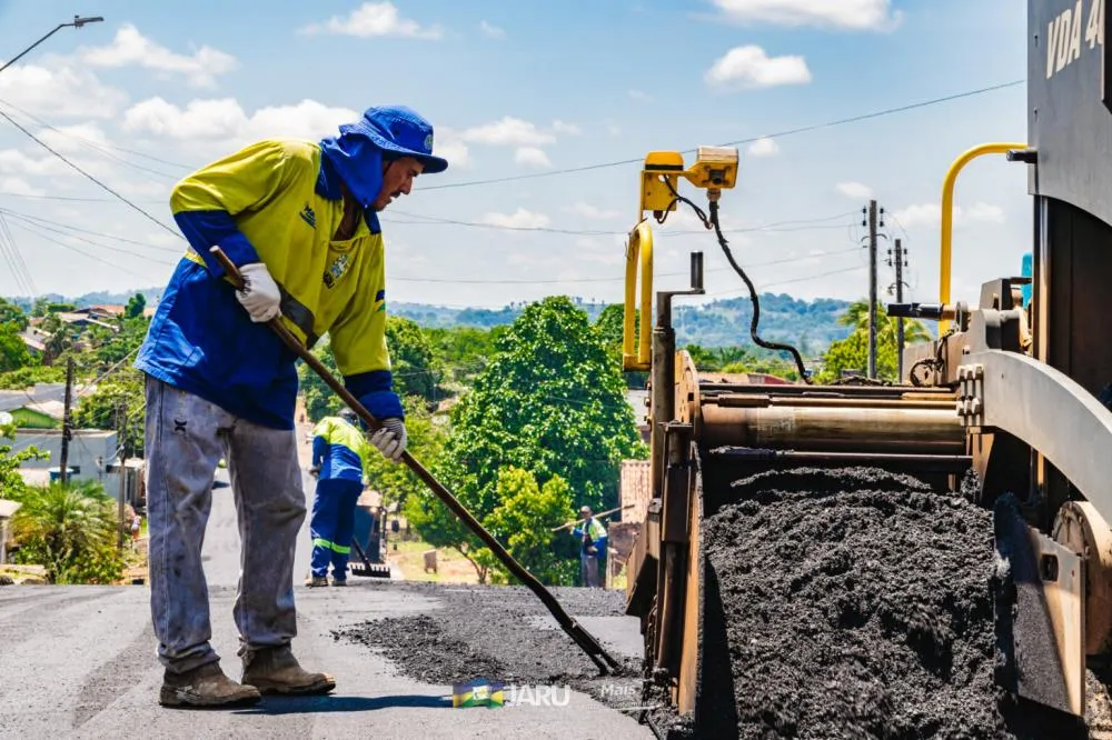 Prefeitura conclui recapeamento na Rua Pernambuco entre João Batista e Dom Pedro I no setor 04