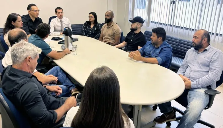 Em reunião técnica, Ministério Público apresenta projetos estratégicos a vereadores eleitos de Jaru