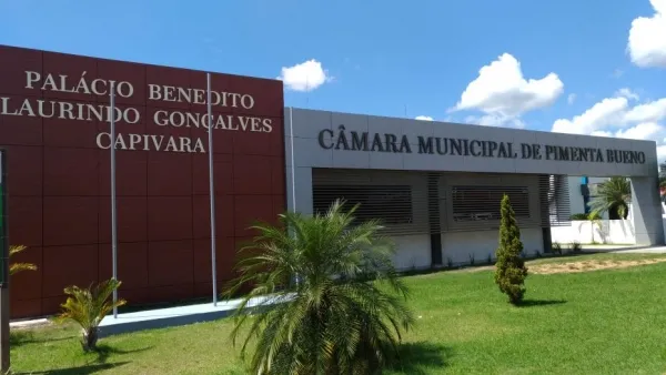 Vereadores rejeitam projeto que substituiria servidores concursados por empresas terceirizadas 