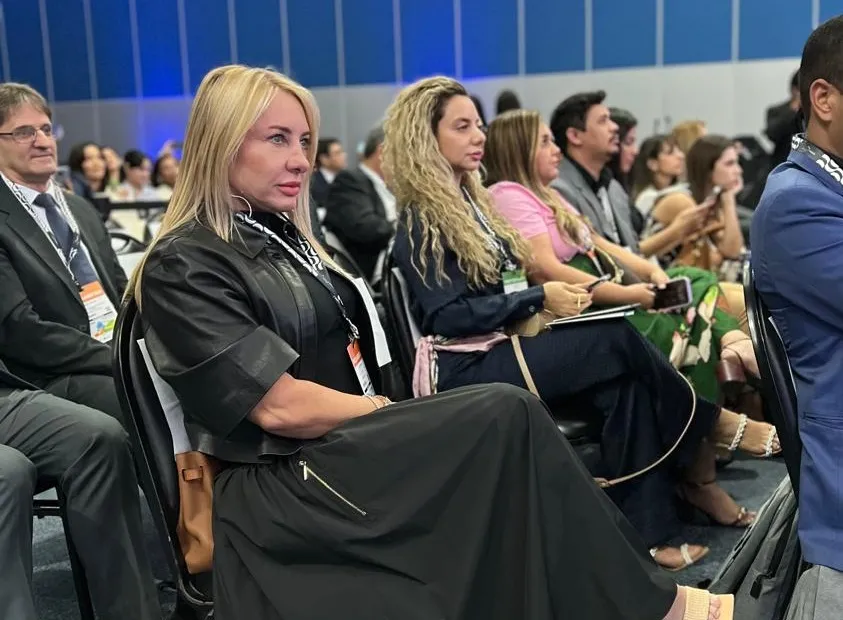 Ieda Chaves defende a transformação da educação brasileira durante a Conferência da Unale