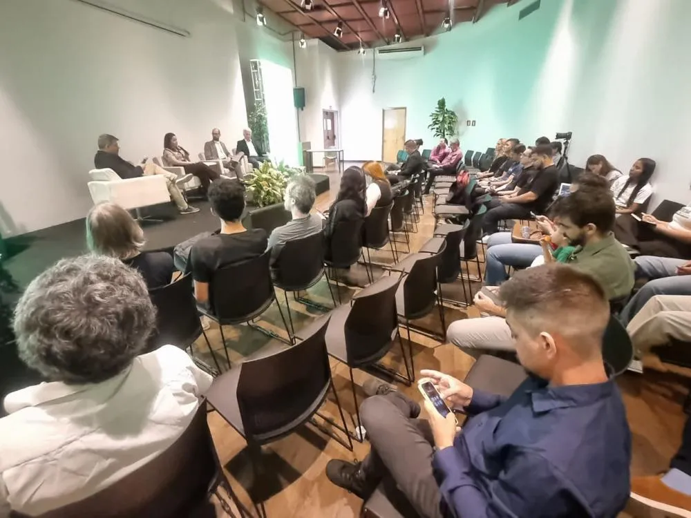 Segundo dia de evento é marcado por rodadas de conversa e exposição de startups