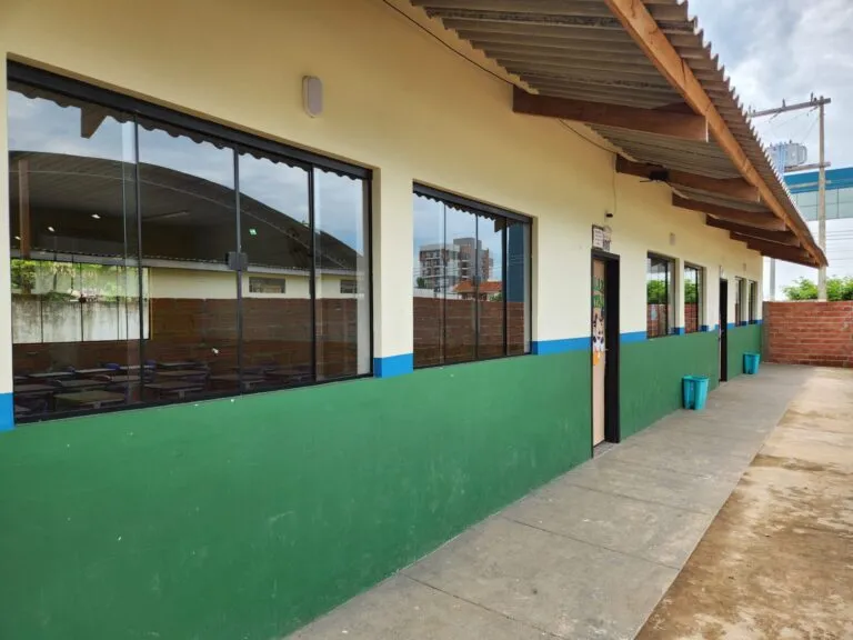 Governo de Rondônia emite ordem de serviço para manutenção predial de escolas de Porto Velho e Guajará-Mirim