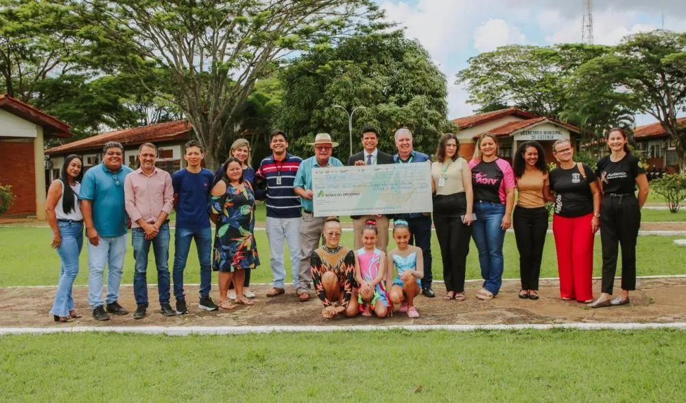 Fundo dos Direitos da Criança e do Adolescente de Vilhena recebe doação do Banco da Amazônia