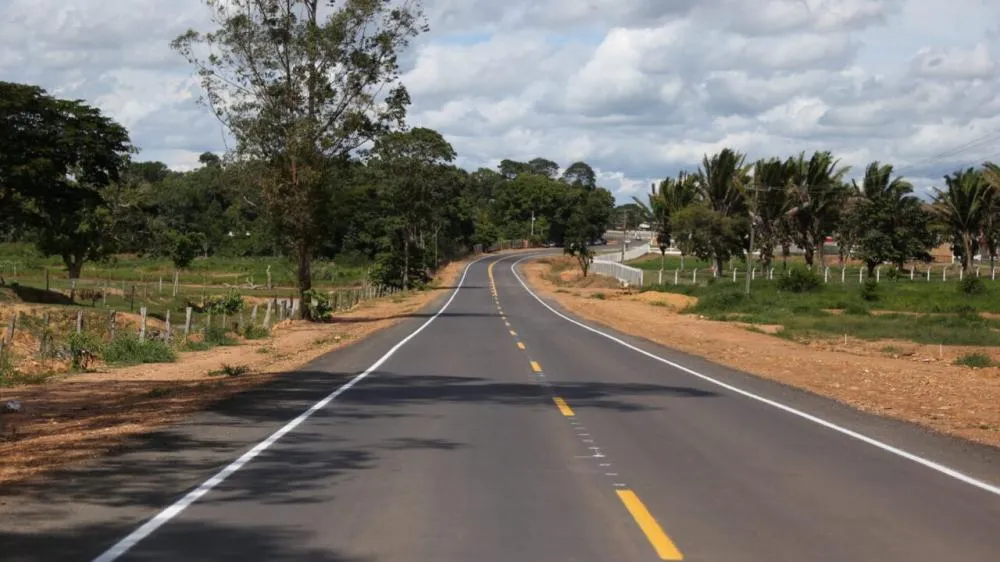 Rodovia-135 recebe 30 quilômetros de recuperação de asfalto em Nova Londrina