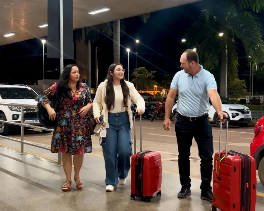 Selecionada pelo Programa Jovens Embaixadores, estudante de Rolim de Moura embarca para intercâmbio nos EUA
