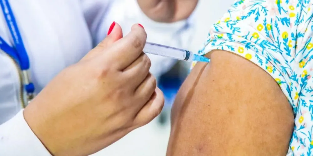 Prefeitura de Jaru reforça necessidade de atualização da vacina contra a Covid-19
