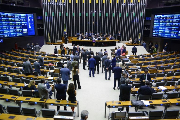 Congresso tem 24 vetos presidenciais na fila de votação