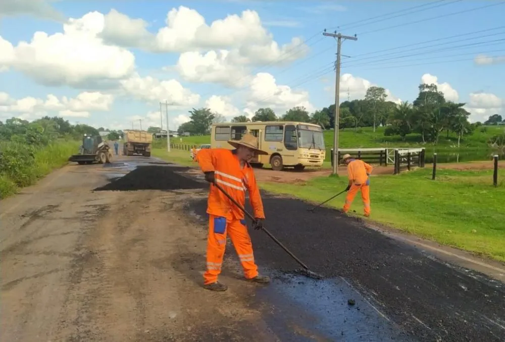 Governo de RO recupera RO-489 e RO-491 em São Felipe d’Oeste