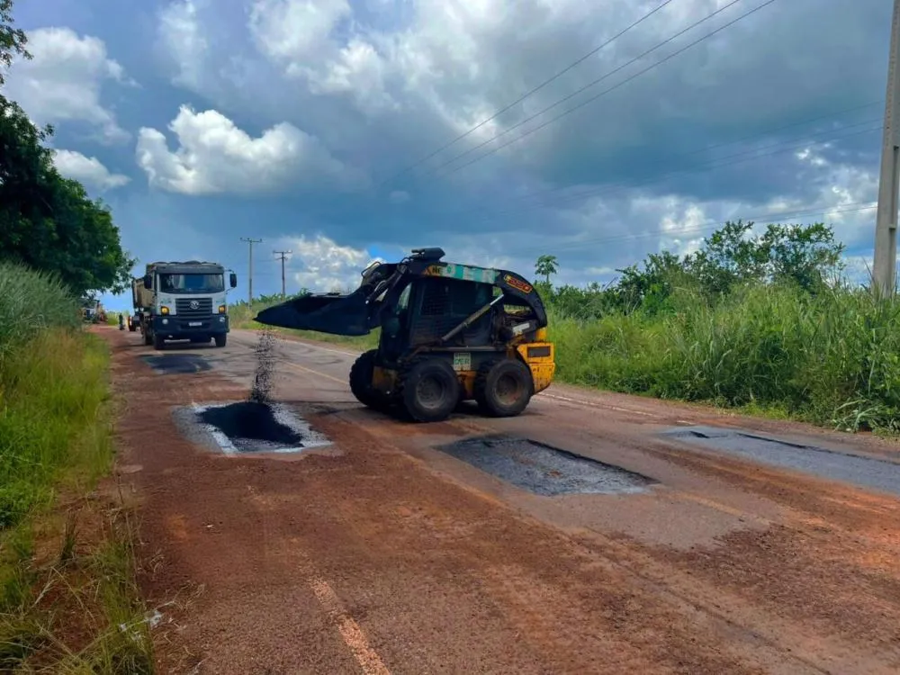 Governo de Rondônia realiza recuperação asfáltica na Rodovia-471, no município de Cacoal