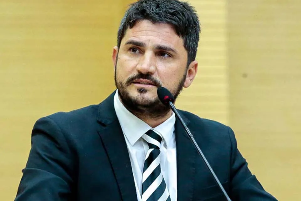 Parceria entre Jean Mendonça e vereador Arlindo Neto beneficia população de Santa Luzia com investimentos em saúde, iluminação e agricultura