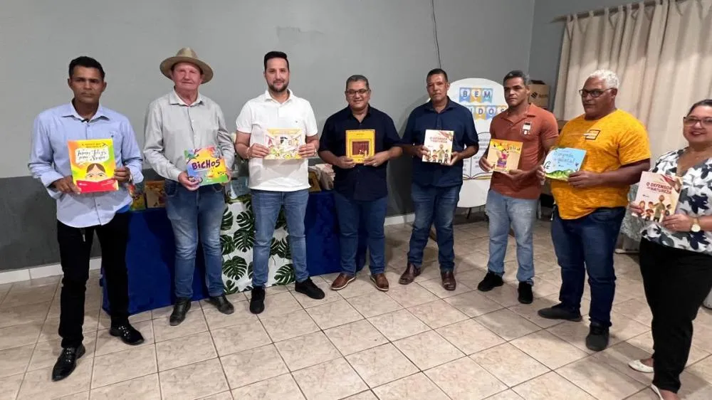 Cujubim recebe R$ 250 mil em material didático por meio de emenda parlamentar do presidente Alex Redano