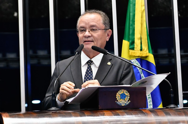 Projeto reforça incentivos a pequenas empresas regionais em compras públicas