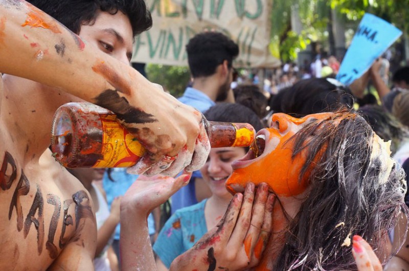 Projeto proíbe trote universitário abusivo