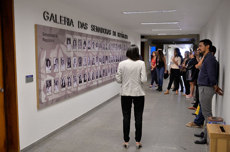 Congresso inaugura visita temática 'História Política das Mulheres'