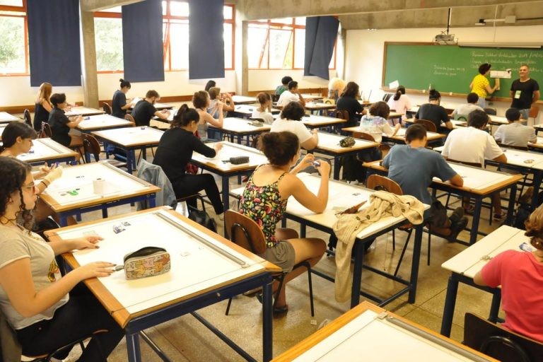 Proposta prevê anistia de dívidas com o financiamento estudantil
