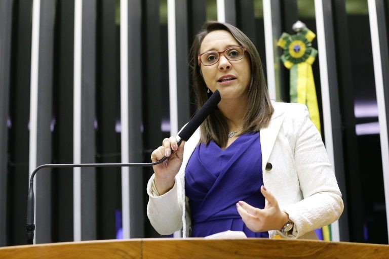Projeto permite que Detrans definam áreas específicas para “corredor de motos”