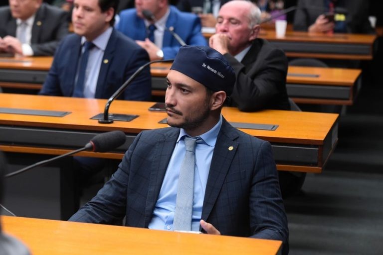 Projeto acaba com parâmetro de renda para acesso de pessoa com deficiência ao BPC