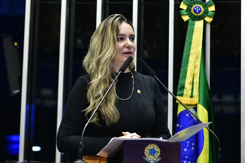 Vai a sanção prioridade de emprego no Sine para mulher vítima de violência