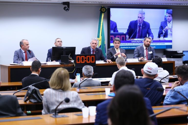 Comissão atua para superar entraves na repactuação dos acordos do crime de Mariana