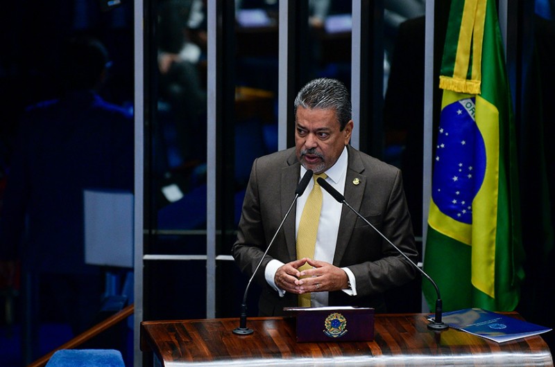 Dr. Hiran celebra 90 anos do médico legista Genival Veloso