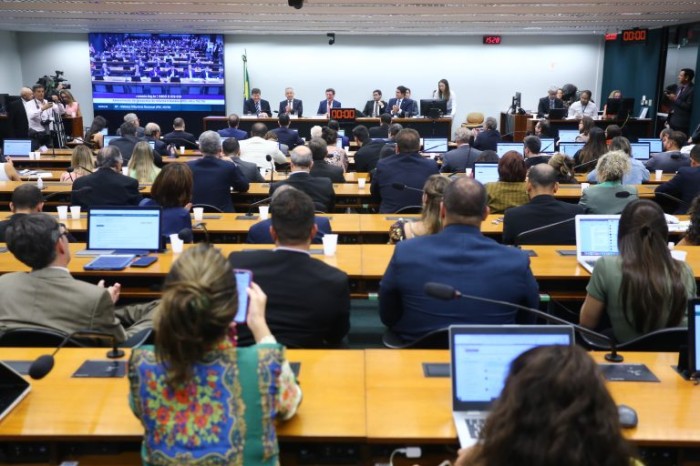 Grupo de trabalho discute boas práticas internacionais de tributação sobre o consumo
